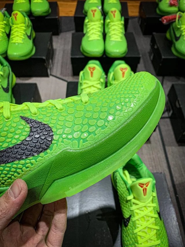 N498410原廠批次壓軸登場NK ZK6 kobe 6 科比6代青蜂俠全碼出貨前後氣墊加持信仰